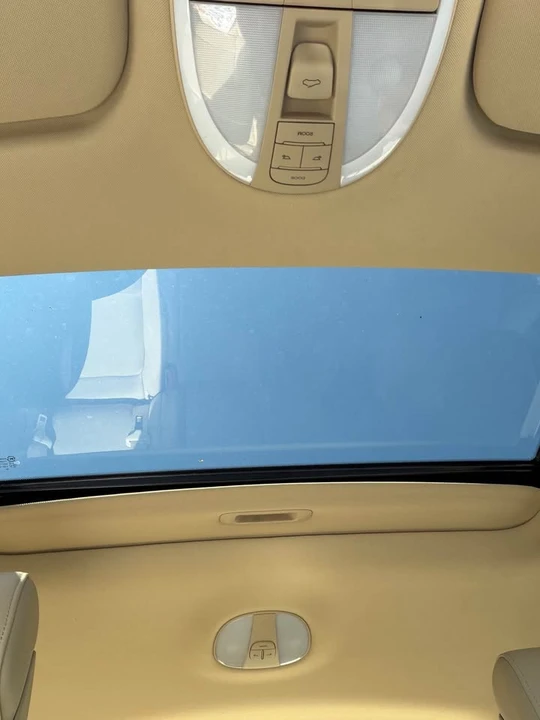 2011 Hyundai Genesis - Image 17 of 17