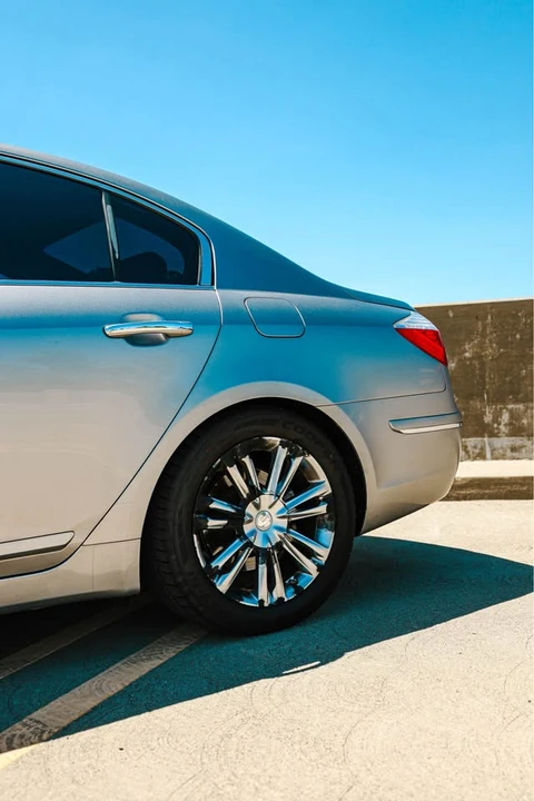 2011 Hyundai Genesis - Image 3 of 16