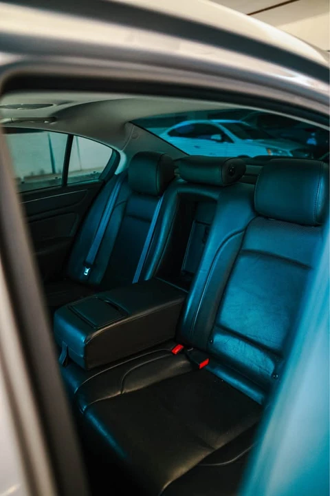 2011 Hyundai Genesis - Image 14 of 16