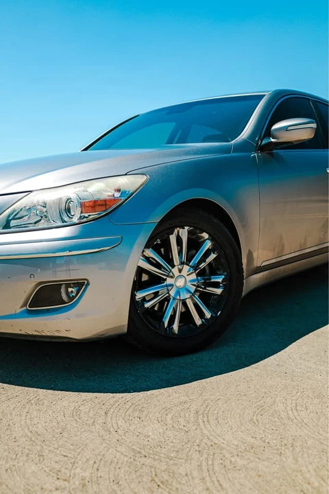 2011 Hyundai Genesis - Image 2 of 16