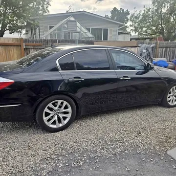 2011 Hyundai Genesis 3.8 Sedan 4D