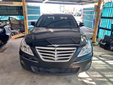 2011 Hyundai Genesis 3.8 V6
