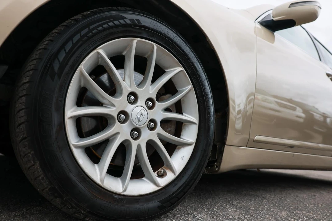 2011 Hyundai Genesis - Image 31 of 31