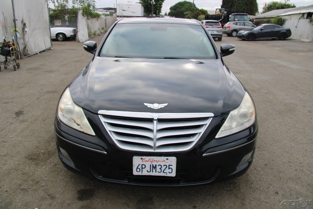 2011 Hyundai Genesis - Image 11 of 21