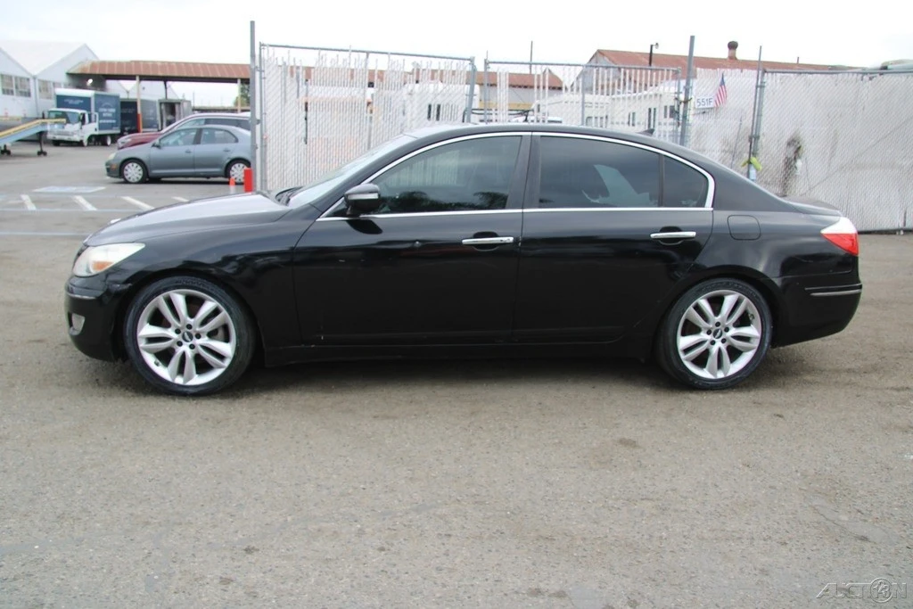 2011 Hyundai Genesis - Image 3 of 21