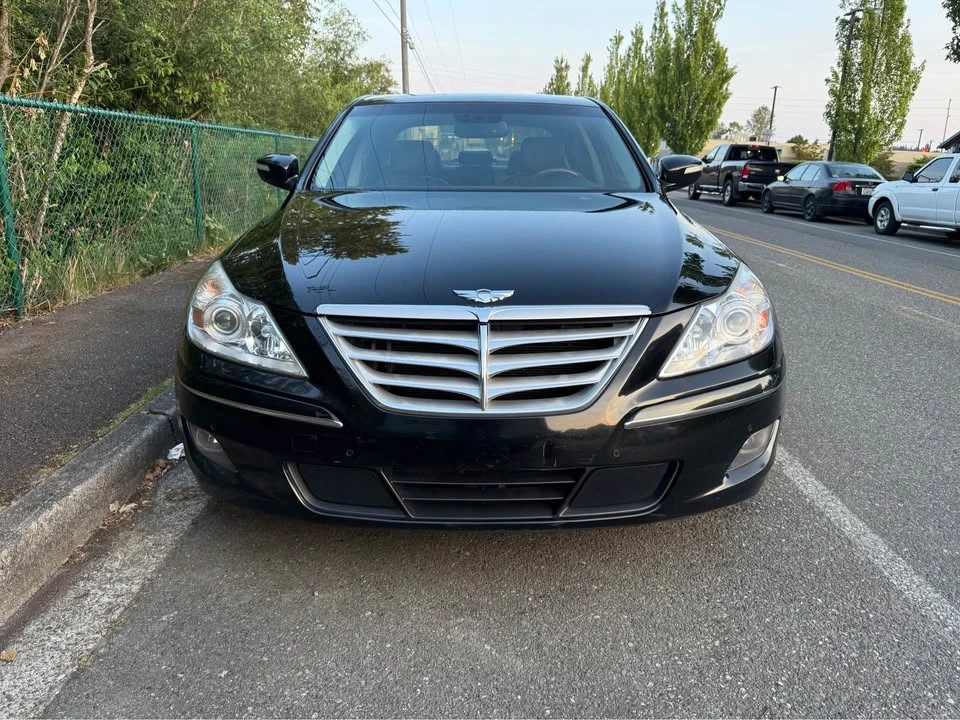 2011 Hyundai Genesis - Image 2 of 9