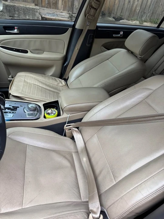 2011 Hyundai Genesis - Image 5 of 7