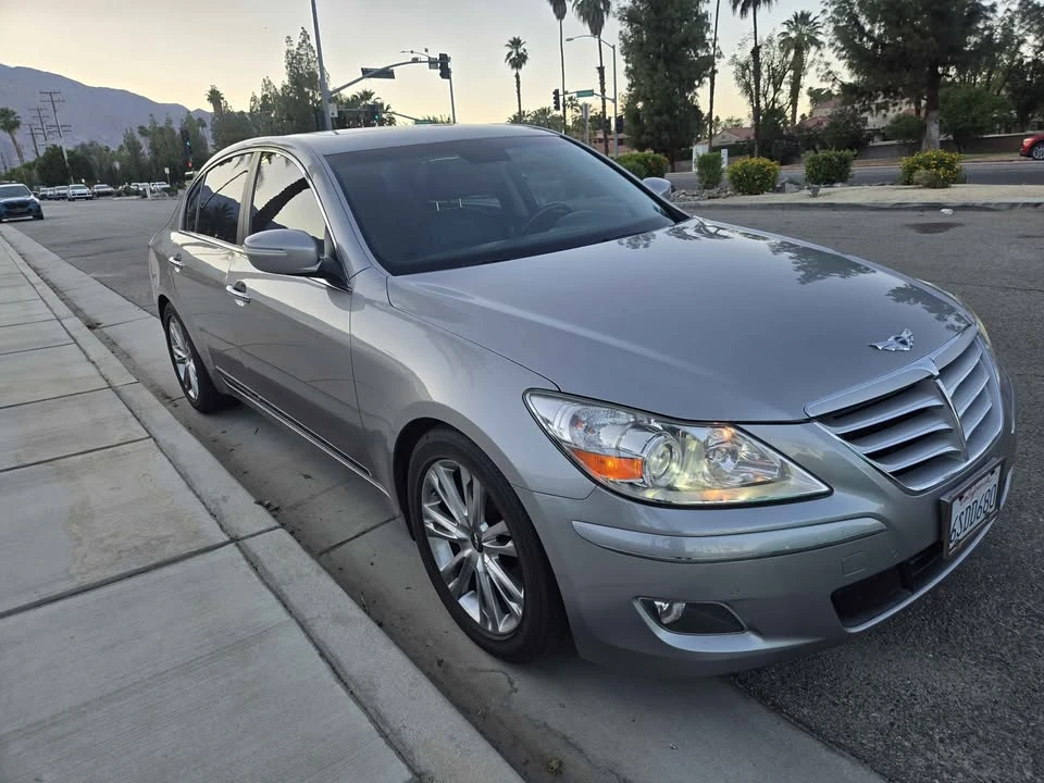 2011 Hyundai Genesis - Image 3 of 11