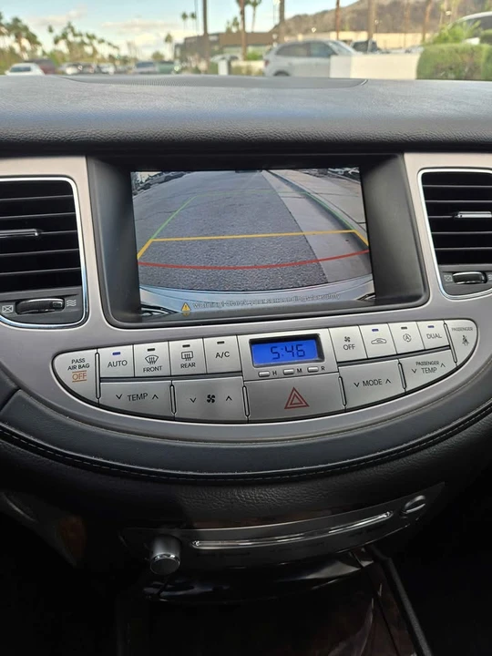 2011 Hyundai Genesis - Image 11 of 11