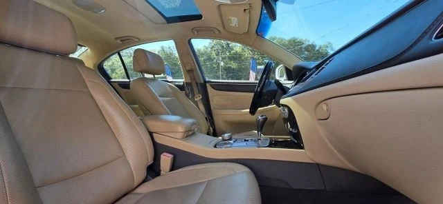 2011 Hyundai Genesis - Image 14 of 20