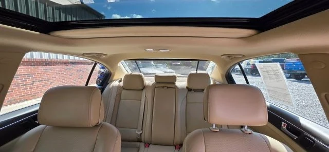2011 Hyundai Genesis - Image 18 of 20
