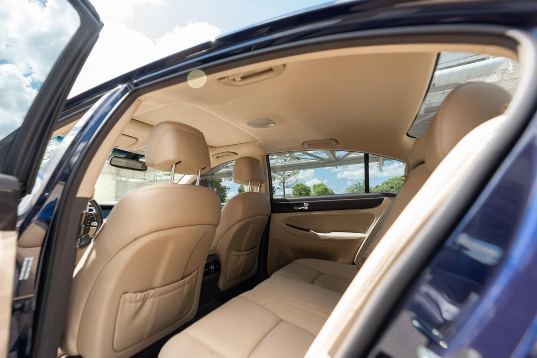 2011 Hyundai Genesis - Image 26 of 31