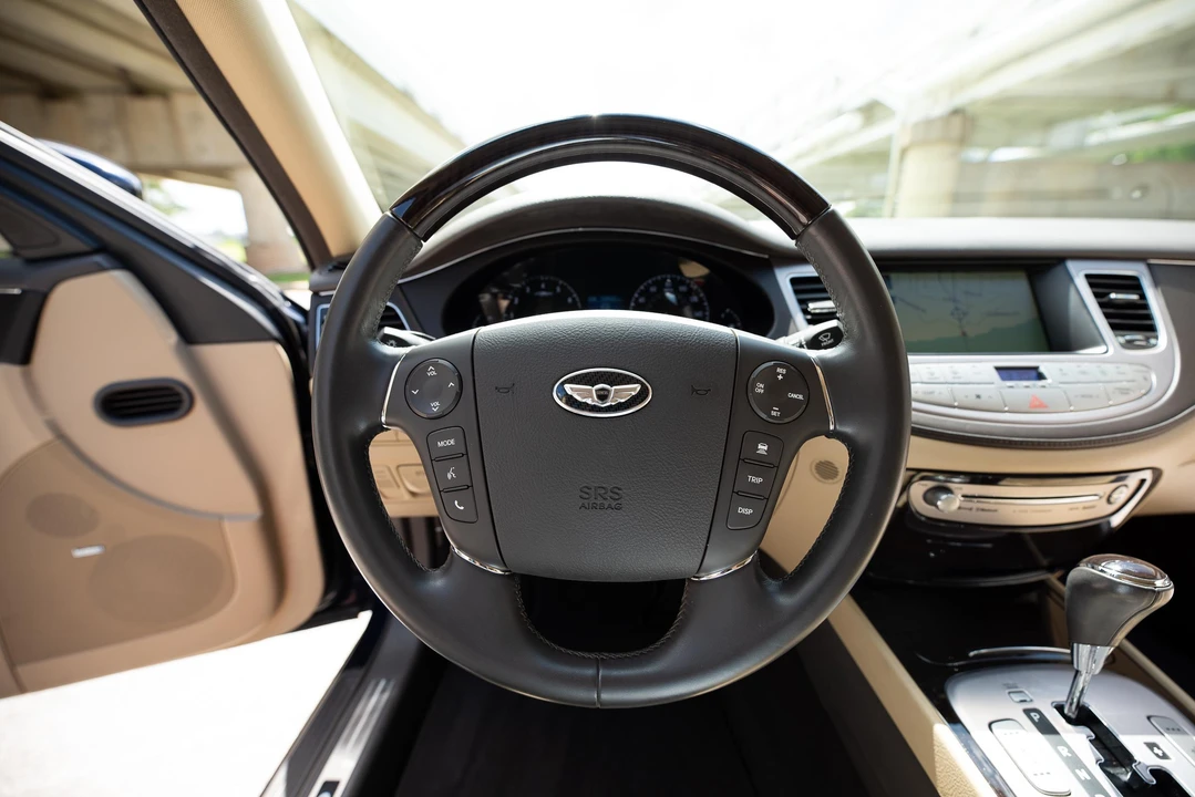 2011 Hyundai Genesis - Image 31 of 31