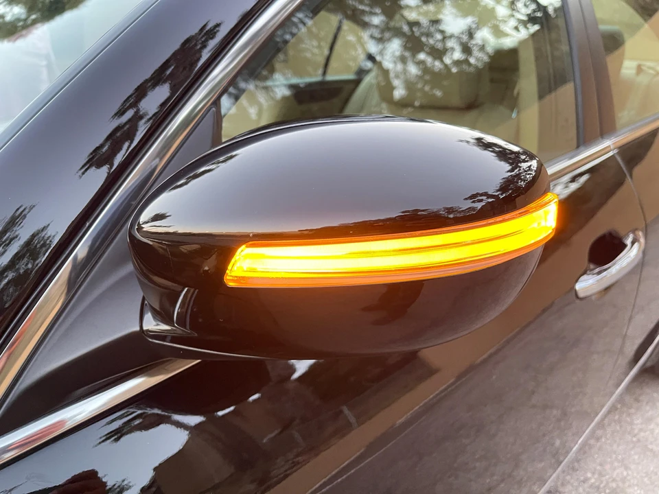 2011 Hyundai Genesis - Image 19 of 31