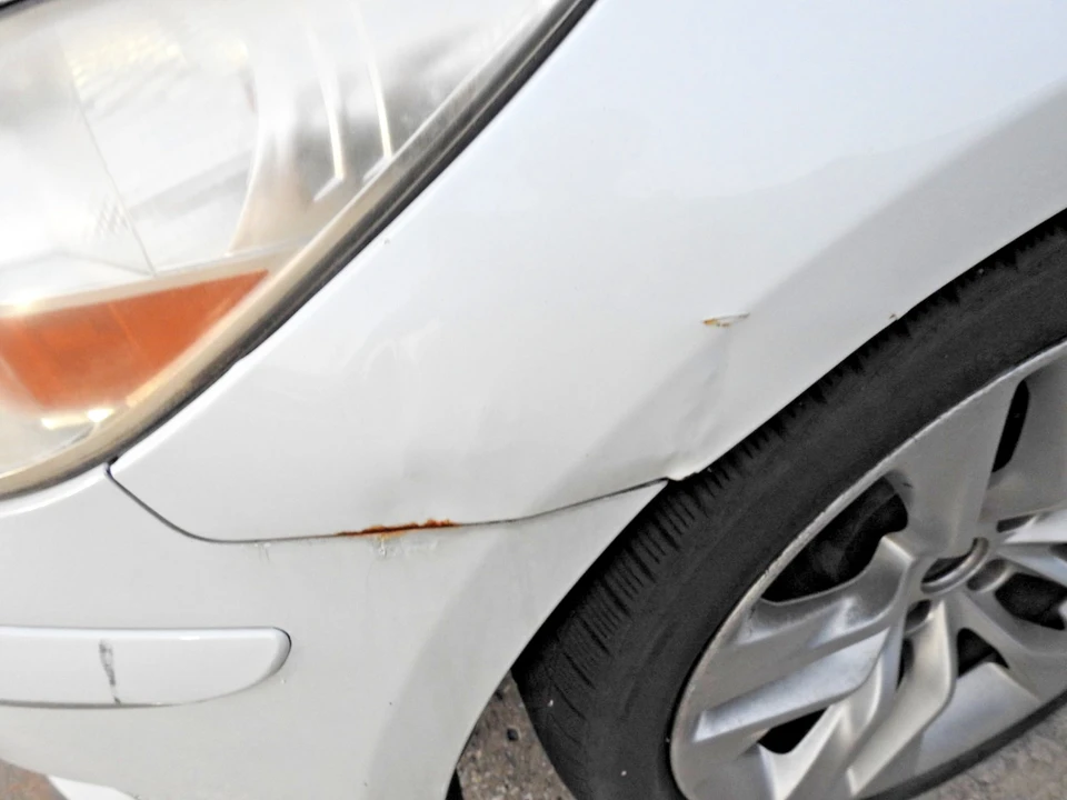 2011 Hyundai Genesis - Image 10 of 25