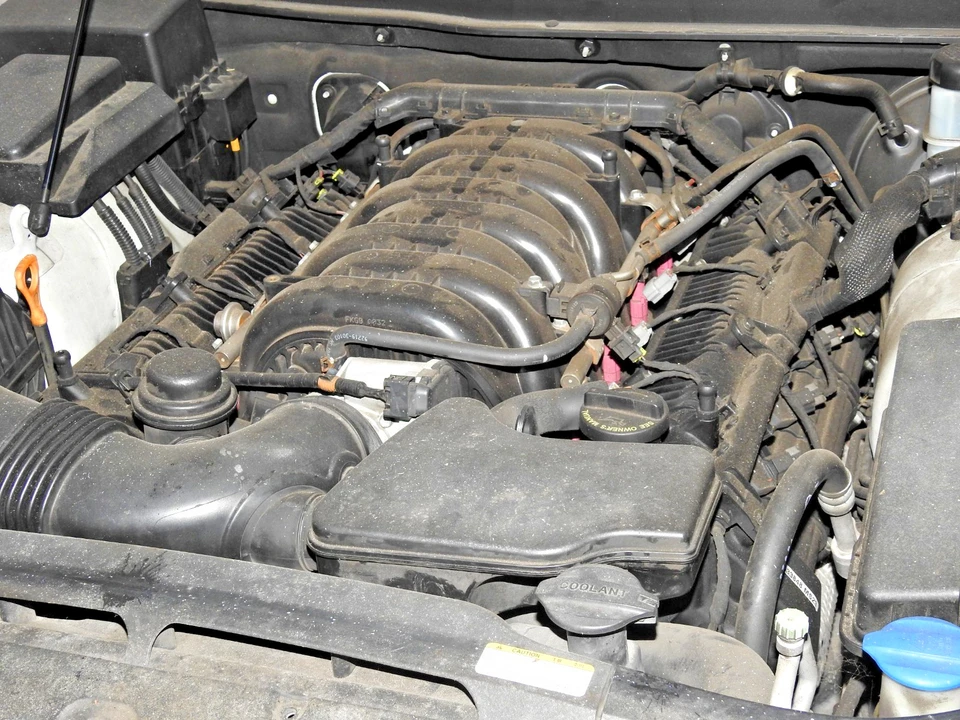 2011 Hyundai Genesis - Image 21 of 25