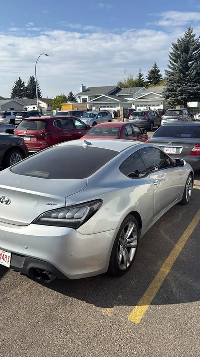 2011 Hyundai Genesis Coupe - Image 4 of 4
