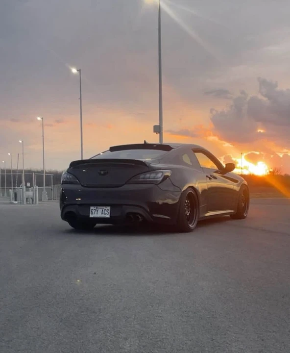 2011 Hyundai Genesis Coupe - Image 2 of 6