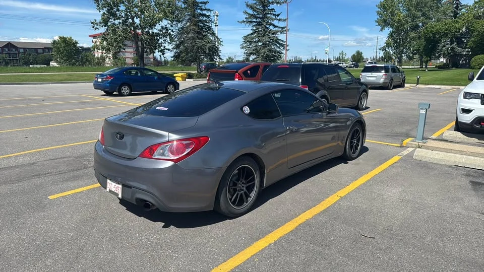 2011 Hyundai Genesis Coupe - Image 3 of 6