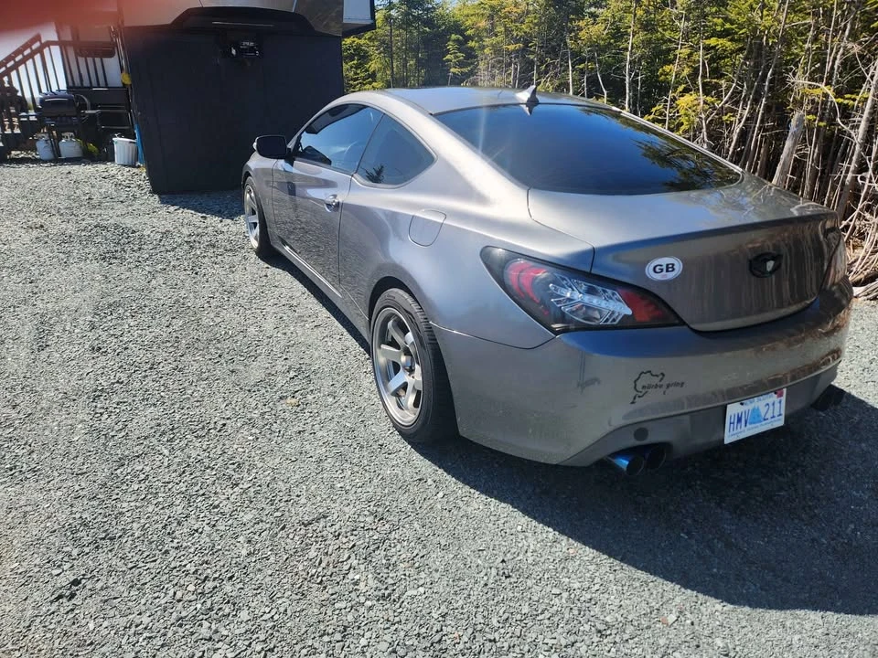 2011 Hyundai Genesis Coupe - Image 4 of 6