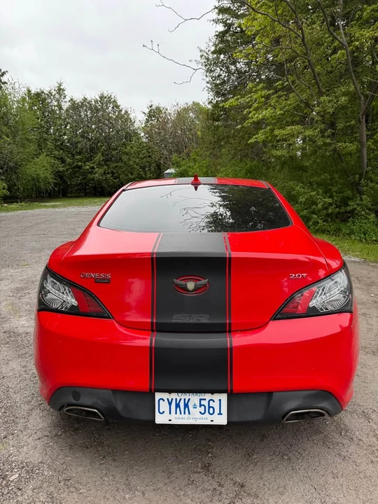 2011 Hyundai Genesis Coupe - Image 2 of 18