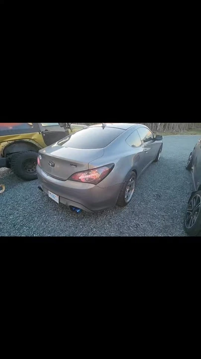 2011 Hyundai Genesis Coupe - Image 6 of 6