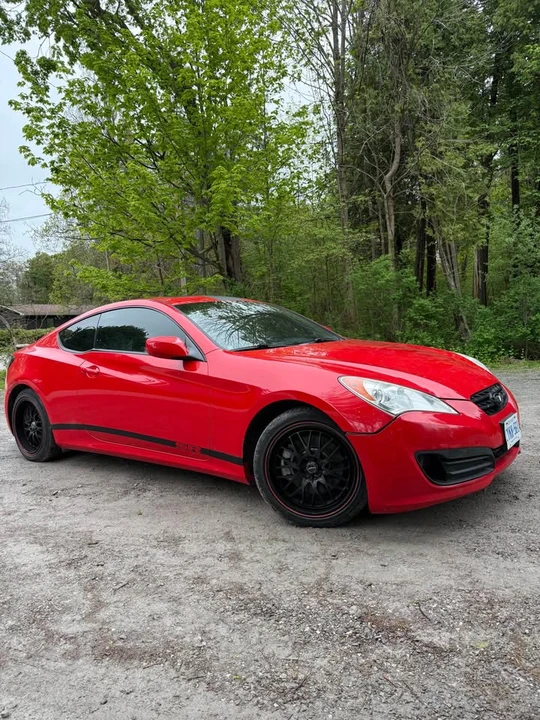 2011 Hyundai Genesis Coupe - Image 8 of 18