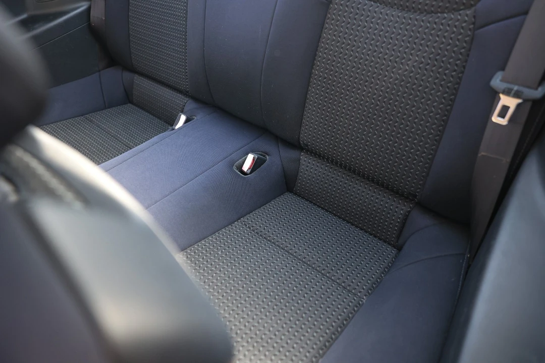 2011 Hyundai Genesis Coupe - Image 10 of 12