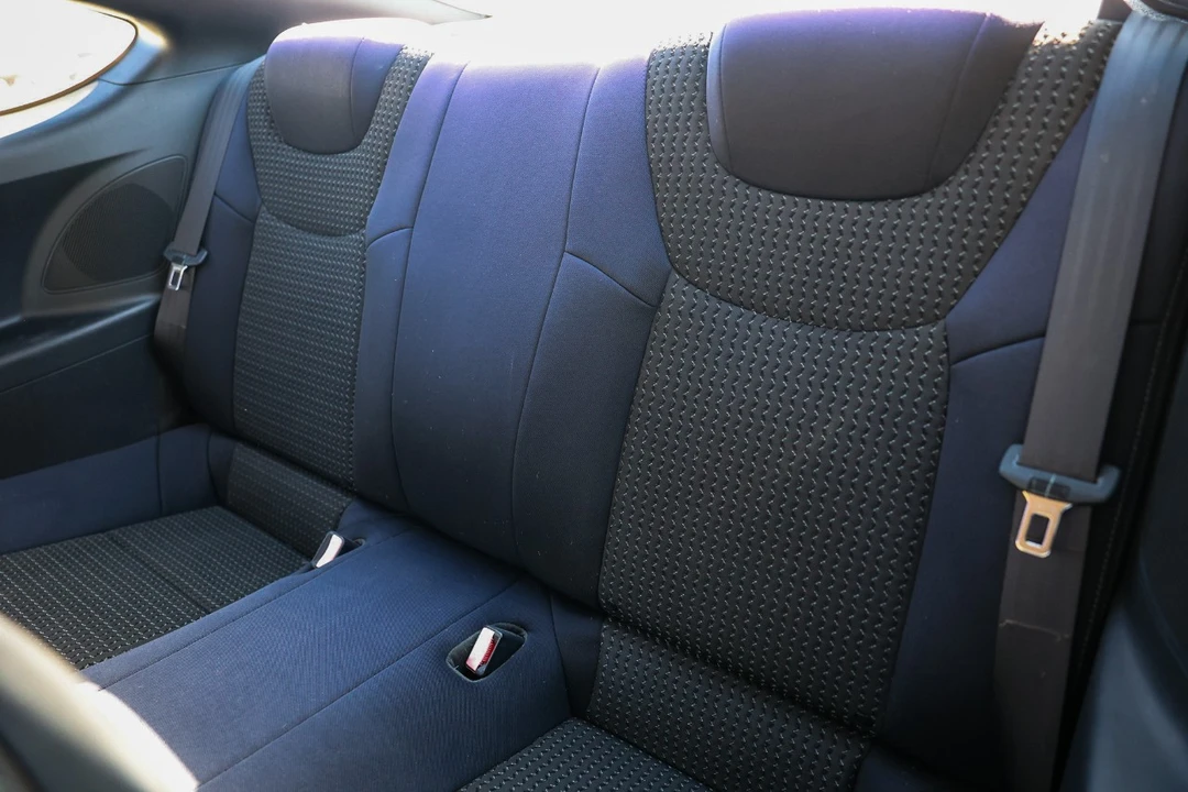 2011 Hyundai Genesis Coupe - Image 8 of 12