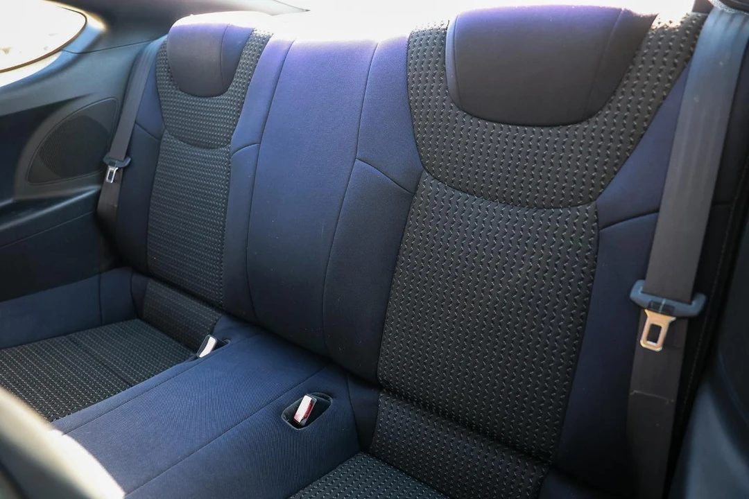 2011 Hyundai Genesis Coupe - Image 8 of 21