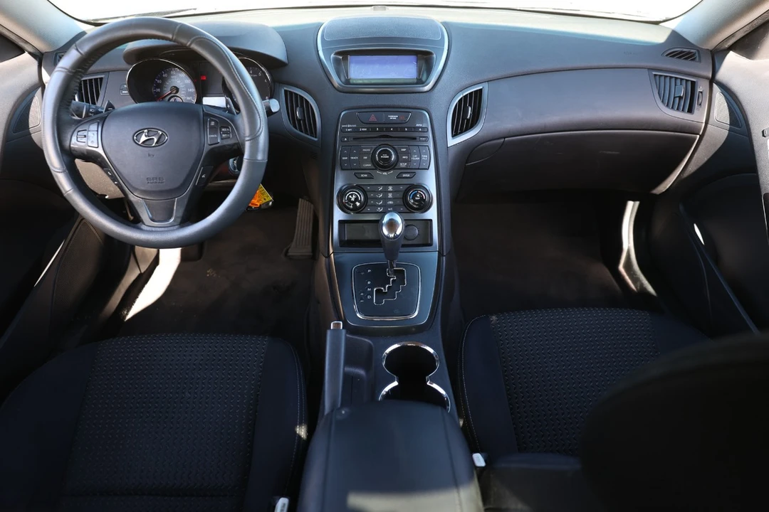 2011 Hyundai Genesis Coupe - Image 2 of 12