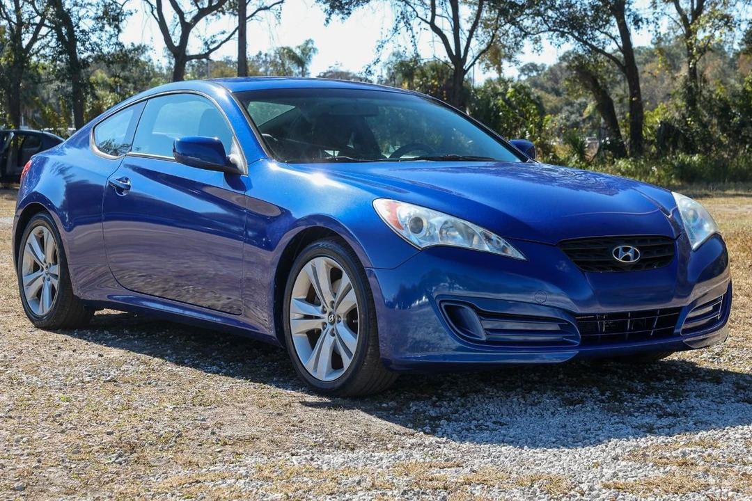 2011 Hyundai Genesis Coupe - Image 15 of 21