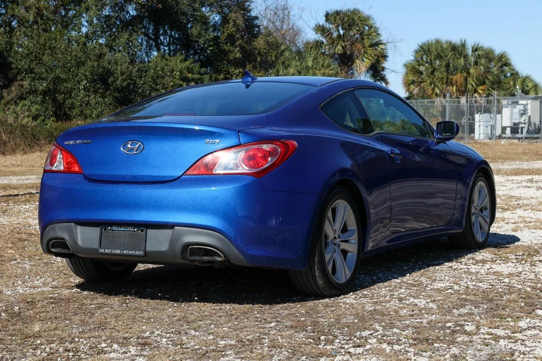 2011 Hyundai Genesis Coupe - Image 11 of 21