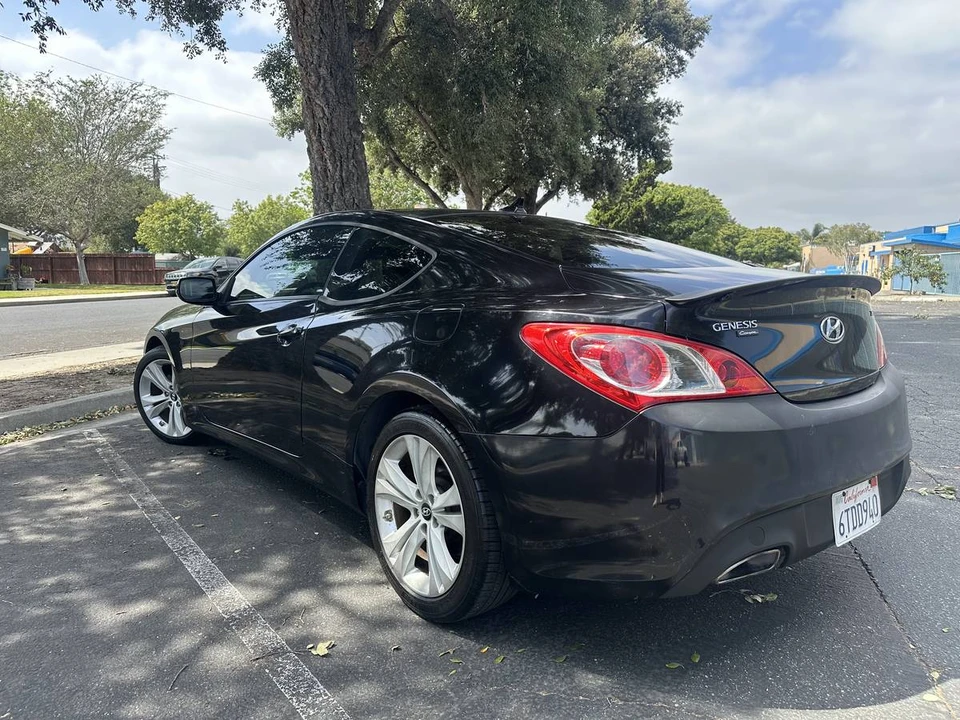 2011 Hyundai Genesis Coupe - Image 3 of 16