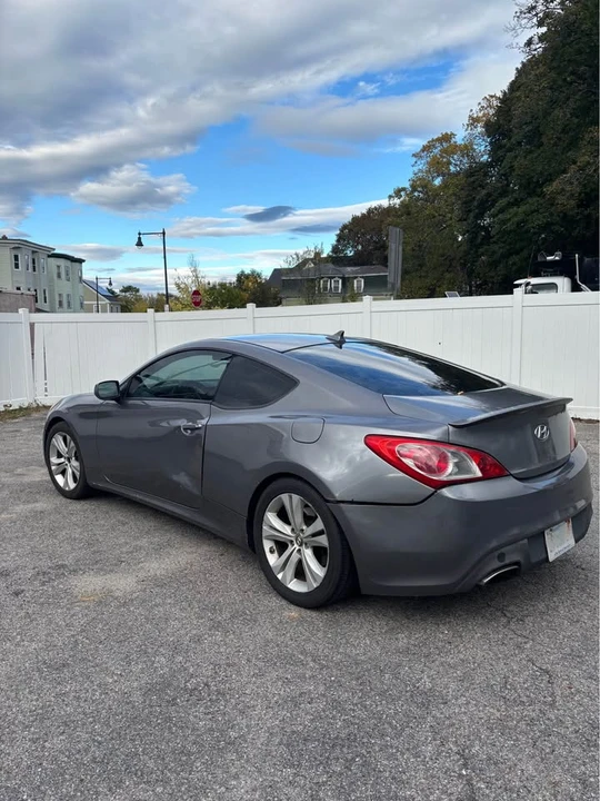 2011 Hyundai Genesis Coupe - Image 3 of 5