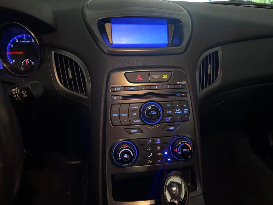 2011 Hyundai Genesis Coupe - Image 3 of 12
