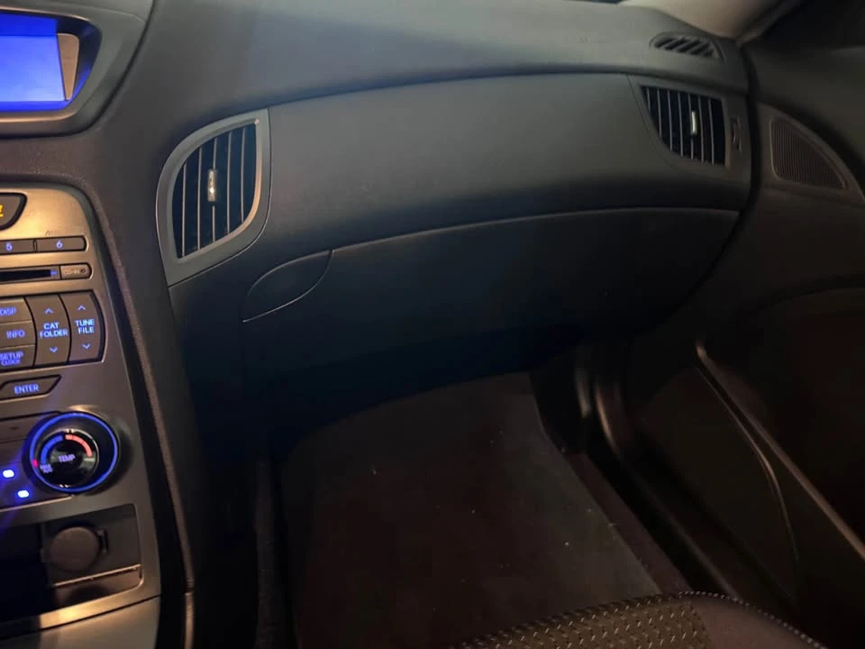 2011 Hyundai Genesis Coupe - Image 7 of 12