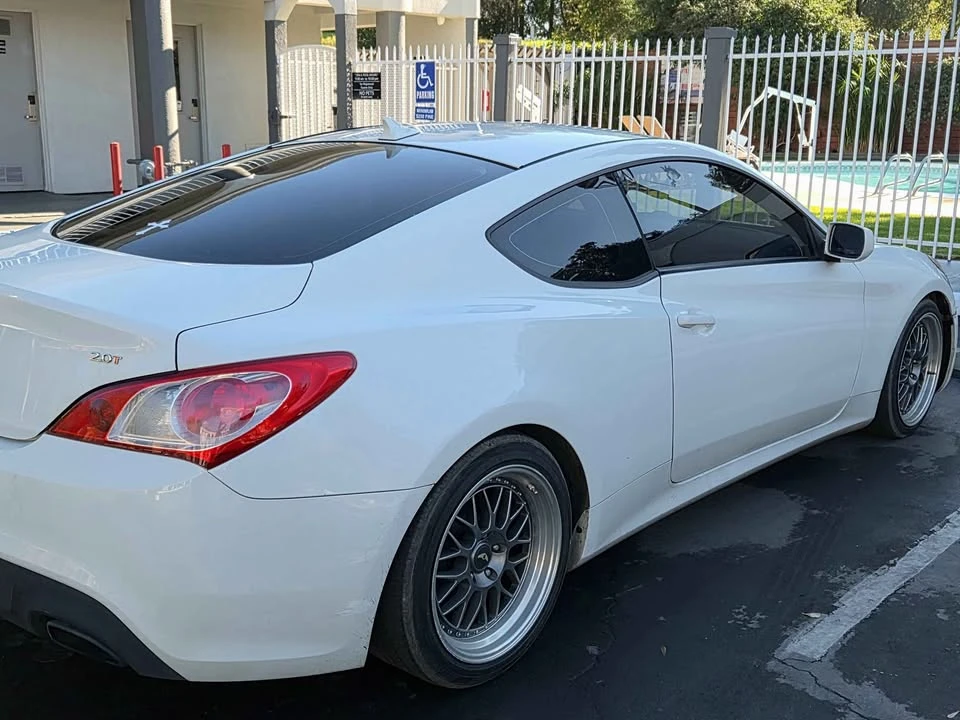 2011 Hyundai Genesis Coupe - Image 10 of 13