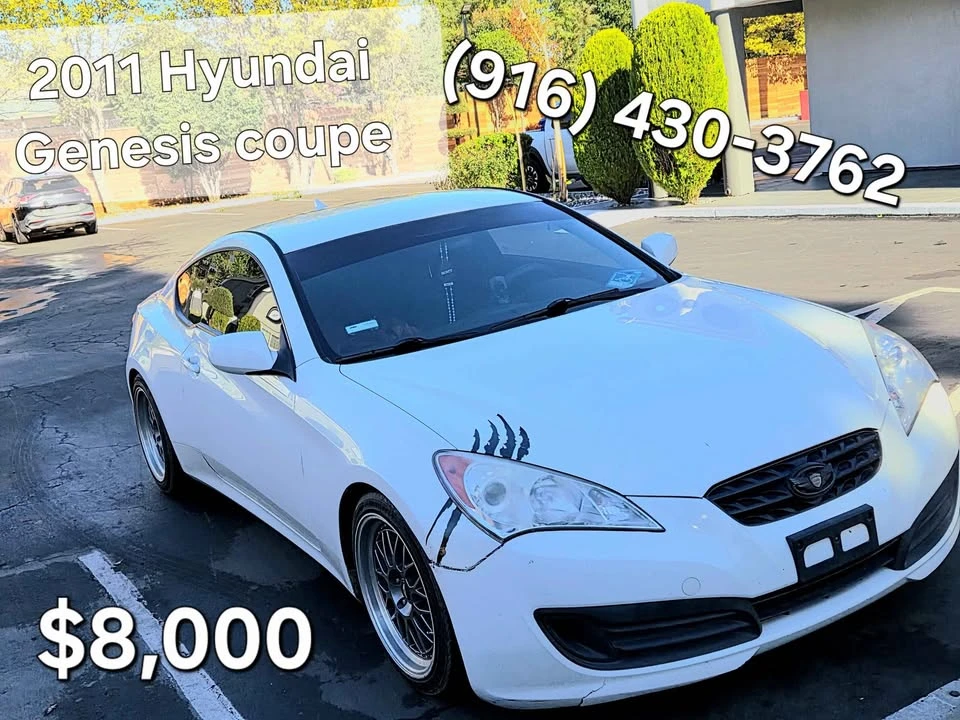 2011 Hyundai Genesis Coupe - Image 7 of 13