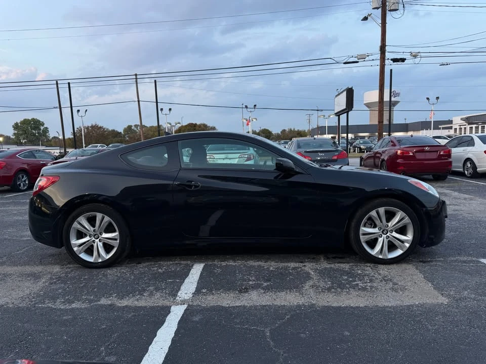 2011 Hyundai Genesis Coupe - Image 12 of 20
