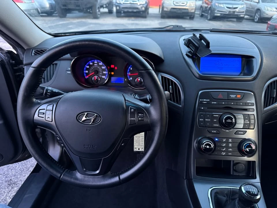 2011 Hyundai Genesis Coupe - Image 15 of 20