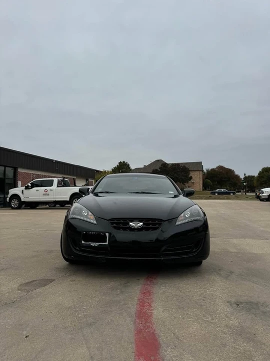 2011 Hyundai Genesis Coupe - Image 5 of 13