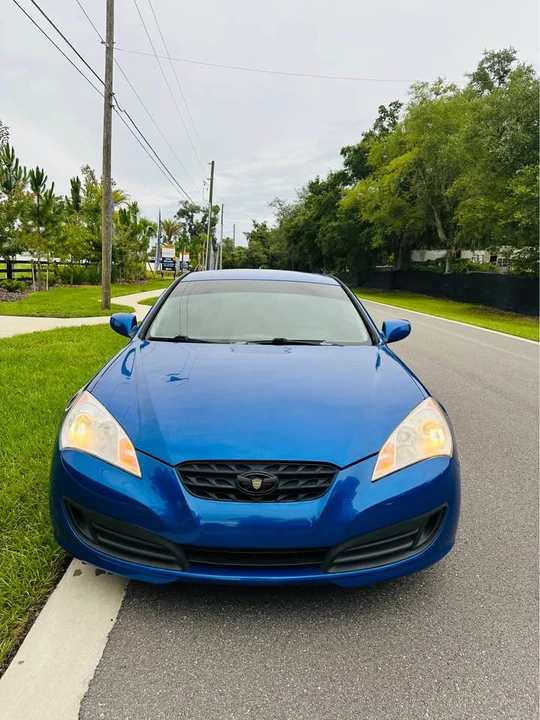 2011 Hyundai Genesis Coupe - Image 2 of 19