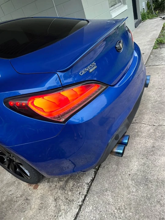 2011 Hyundai Genesis Coupe - Image 10 of 19