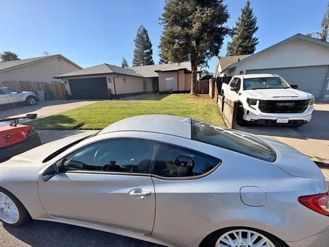 2011 Hyundai Genesis Coupe 2.0T