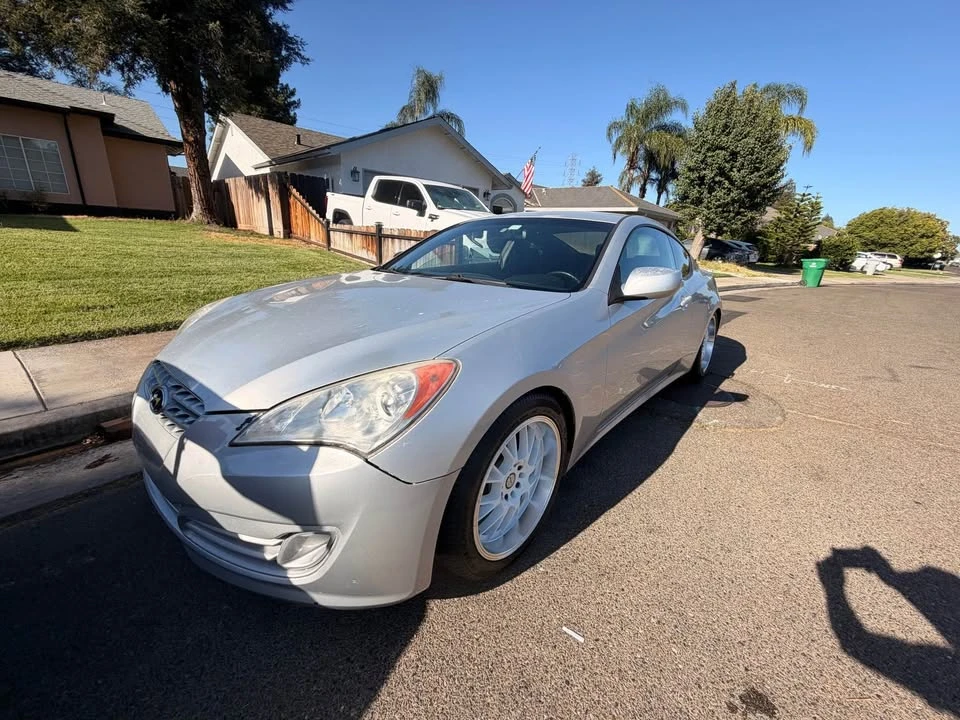 2011 Hyundai Genesis Coupe - Image 7 of 11