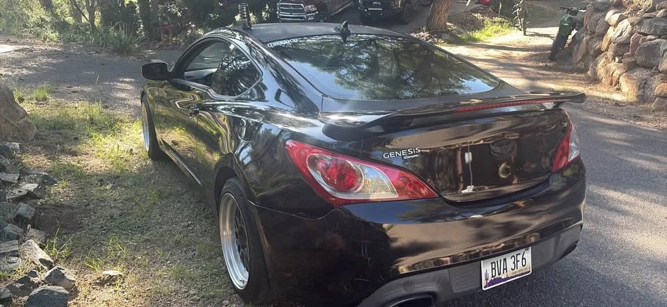 2011 Hyundai Genesis Coupe - Image 11 of 14