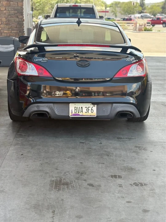 2011 Hyundai Genesis Coupe - Image 5 of 14