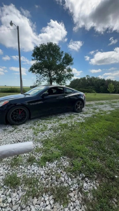 2011 Hyundai Genesis Coupe - Image 7 of 11