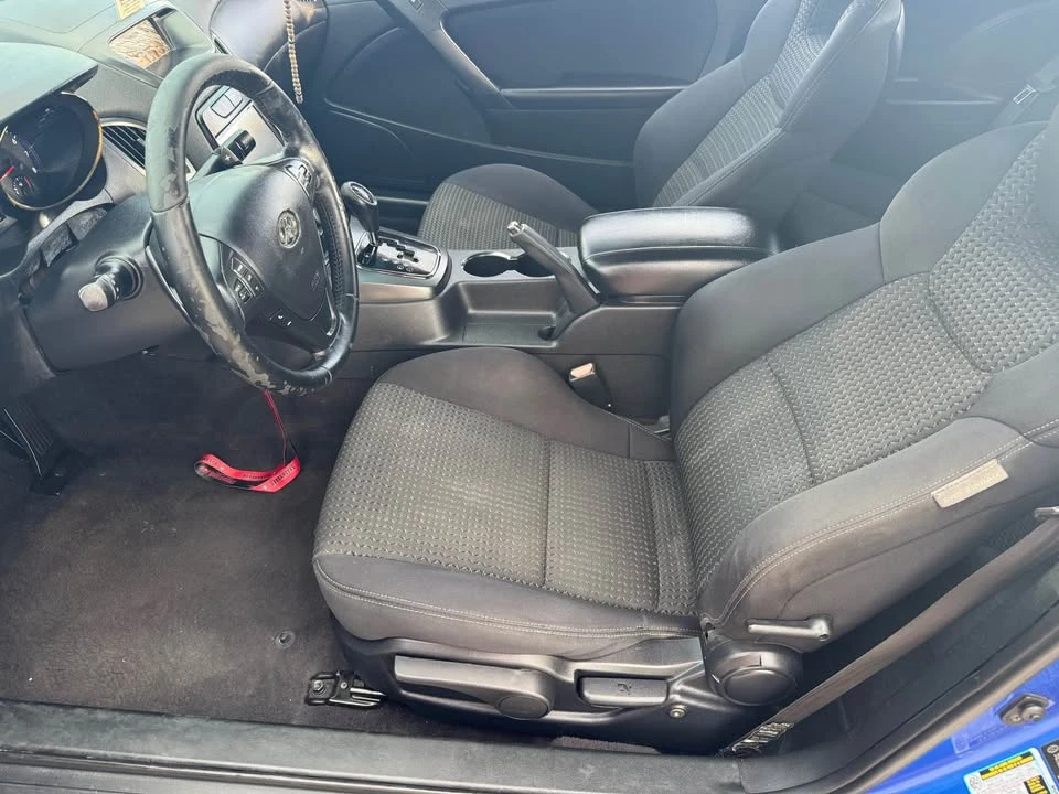 2011 Hyundai Genesis Coupe - Image 18 of 20
